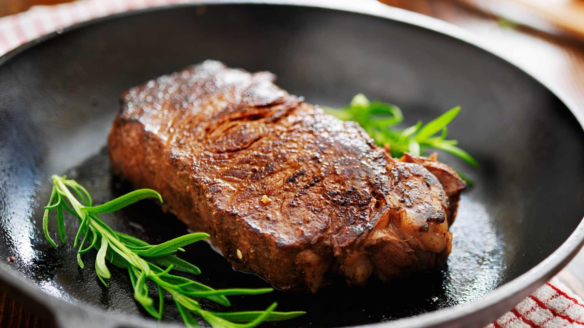 Savor the Juicy Perfection of New York Steak A Classic Cut that Never Goes Out of Style 3