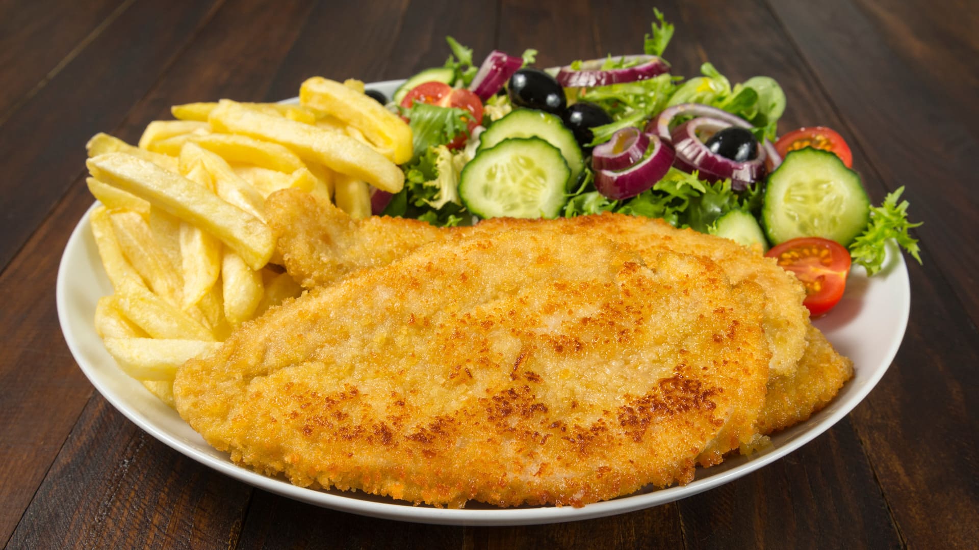 Get Your Crispy Fix with This Mouthwatering Chicken Schnitzel Recipe - A Classic Comfort Food Done Right!1