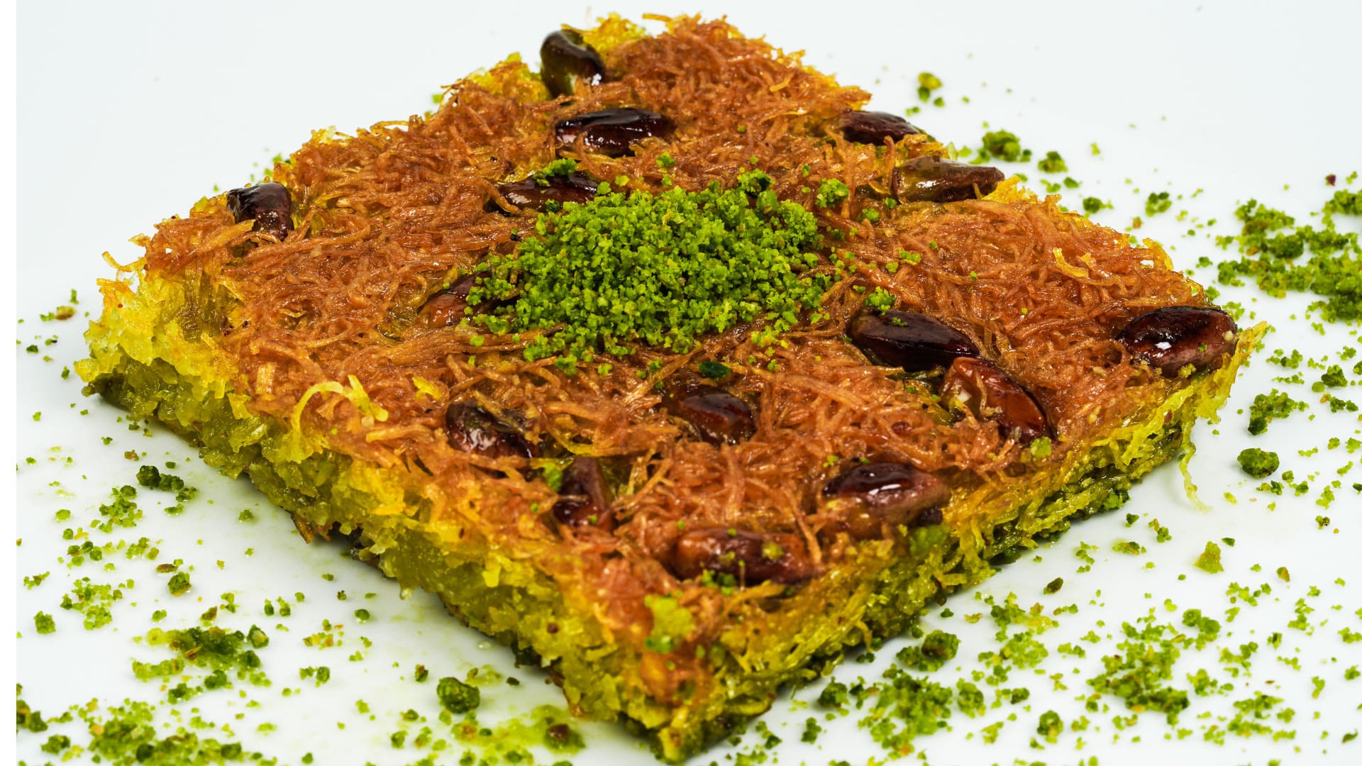 Master the Art of Making Deliciously Sweet Kadayif with this Simple Recipe - A Favorite Dessert in Middle Eastern Cuisine!2